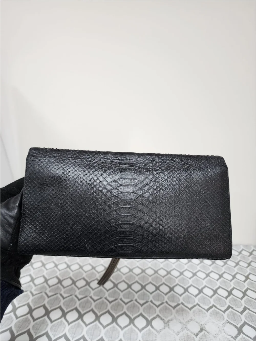 YVES SAINT LAURENT Croc Embossed Leather Tassel Kate Clutch Bag Black - Picture 3 of 11